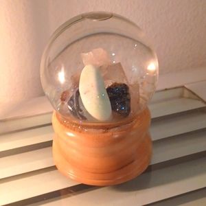 Vibe snow globe "crystals" plays music " you light up my life"